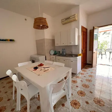 Ida Apartment Torre Lapillo